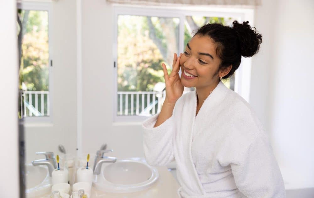 Comment instaurer une routine beauté qui s'accorde à votre rythme de vie