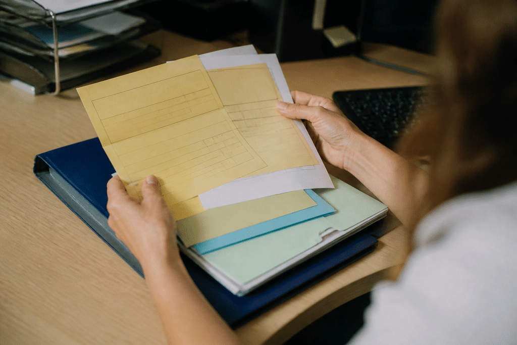 Document medical avec formulaire arret maladie et dossier professionnel